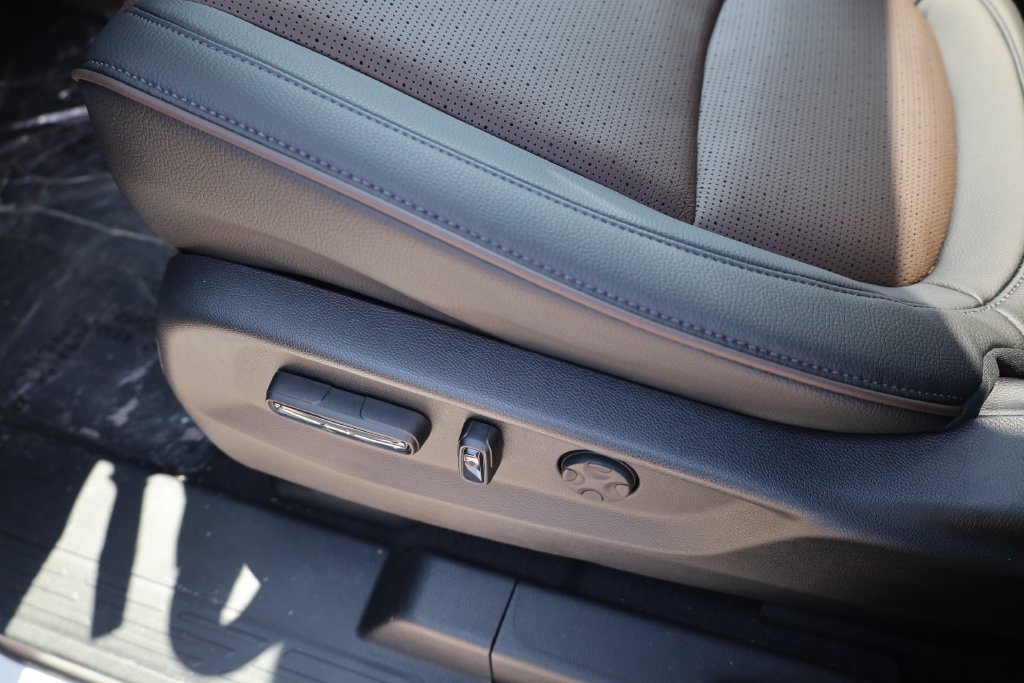 New 2026 Honda Odyssey Elite image 13