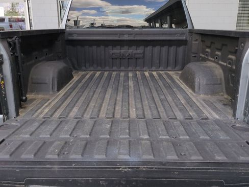 Used 2022 GMC Sierra 1500 Elevation AWD/4WD image 16