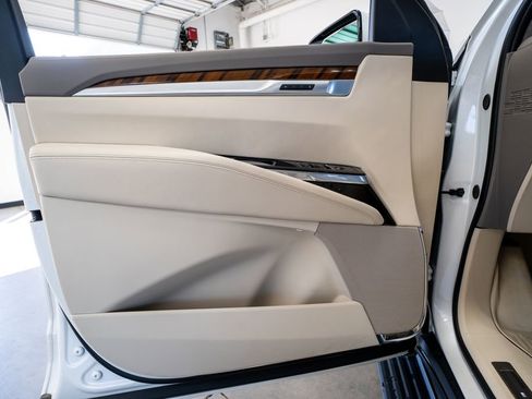 Used 2025 Cadillac Escalade Sport Platinum AWD/4WD image 29