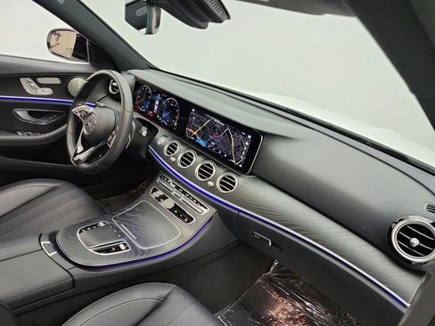 Used 2023 Mercedes-Benz E 350 Sedan image 19