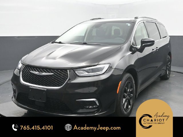 Used 2022 Chrysler Pacifica Touring-L FWD image 1
