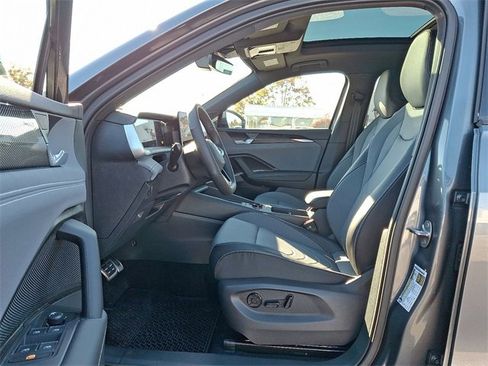 New 2026 Volkswagen Tiguan SE R-Line image 6