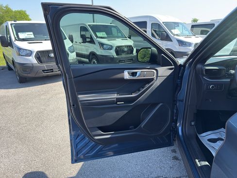 Used 2020 Ford Explorer XLT RWD image 24