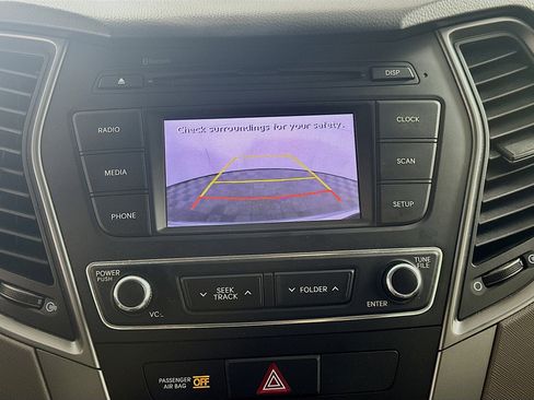 Used 2018 Hyundai Santa Fe Sport image 21