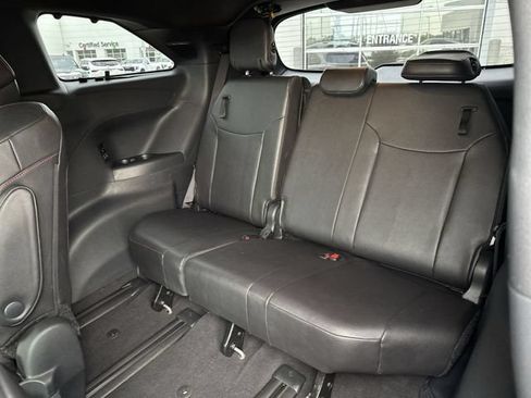 Used 2025 Toyota Sienna XSE w/ XSE Premium Package FWD image 14