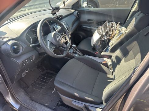 Certified 2024 Nissan Kicks S image 6