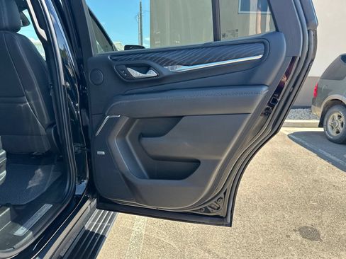 Used 2023 GMC Yukon Denali AWD/4WD image 40
