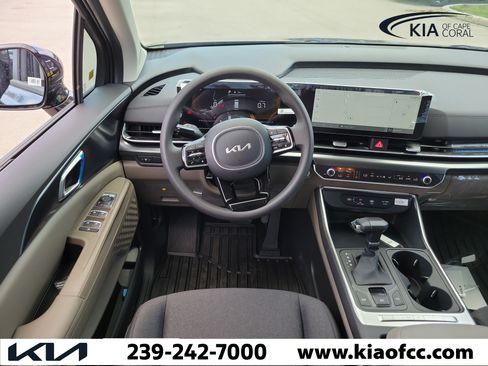 New 2026 Kia Carnival LX FWD image 17