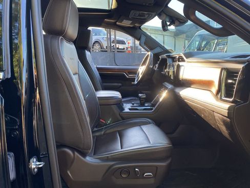 Used 2023 GMC Sierra 1500 Denali w/ Denali Reserve Package AWD/4WD image 18