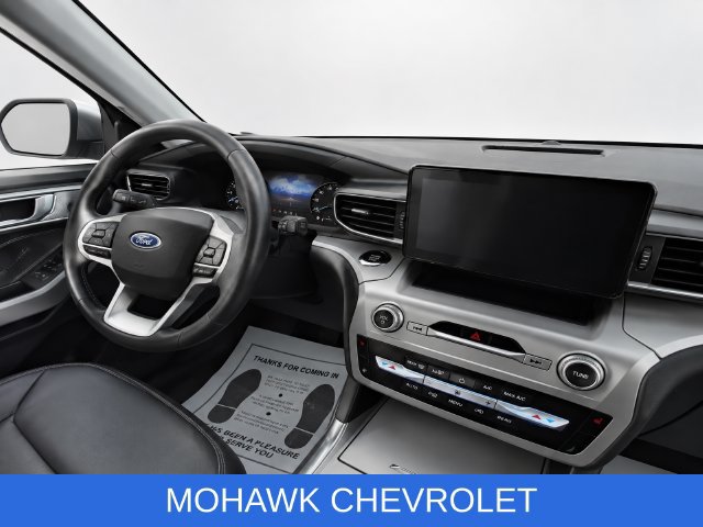 Used 2021 Ford Explorer XLT w/ Equipment Group 202A AWD/4WD image 24