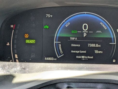 Used 2025 Toyota Camry LE image 19