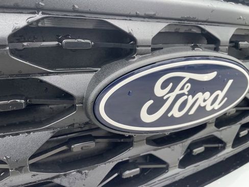 New 2026 Ford Maverick XL image 27