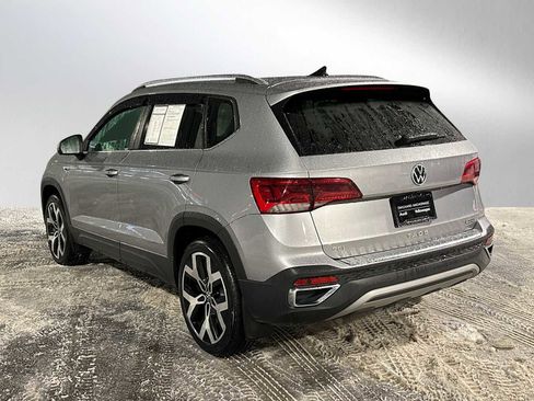 Used 2023 Volkswagen Taos SEL image 4