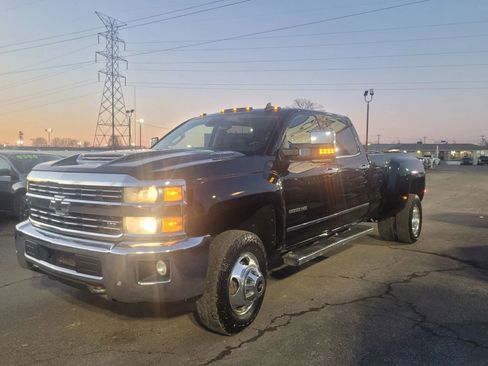 Used 2017 Chevrolet Silverado 3500 LTZ w/ Duramax Plus Package image 15