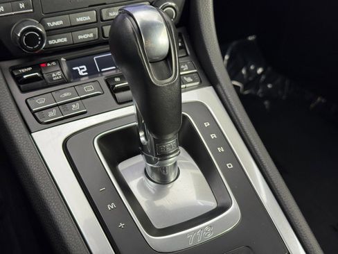 Used 2018 Porsche 718 Cayman S w/ Sport Chrono Package image 30