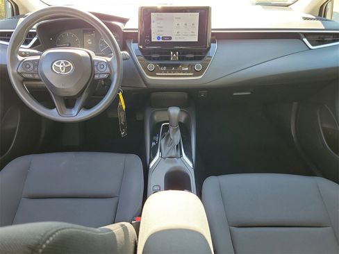 Used 2025 Toyota Corolla LE image 12