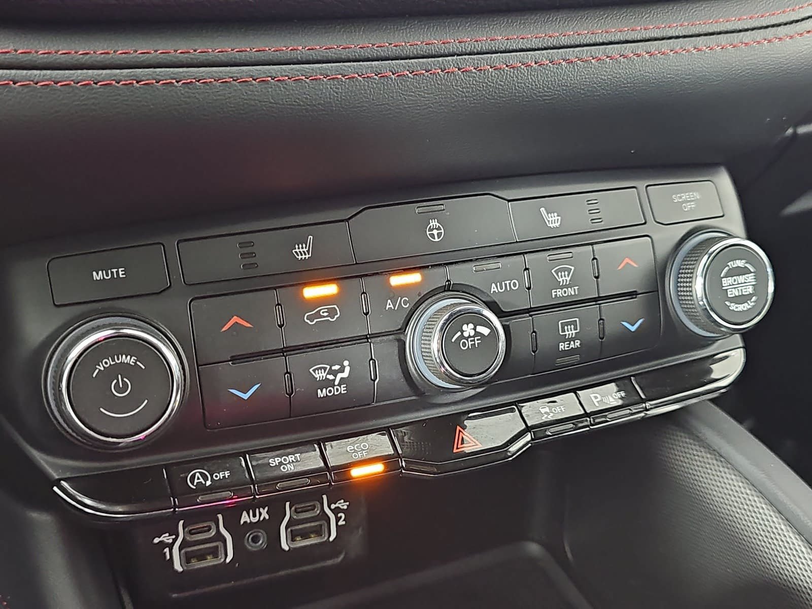 Used 2025 Dodge Durango GT AWD/4WD image 24