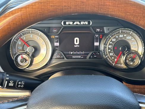 New 2023 GMC Savana 2500 w/ Driver Convenience Package image 21