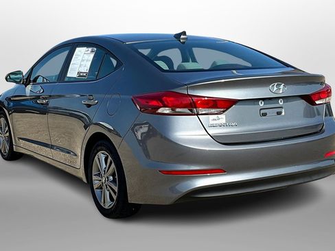 Used 2018 Hyundai Elantra SEL image 9