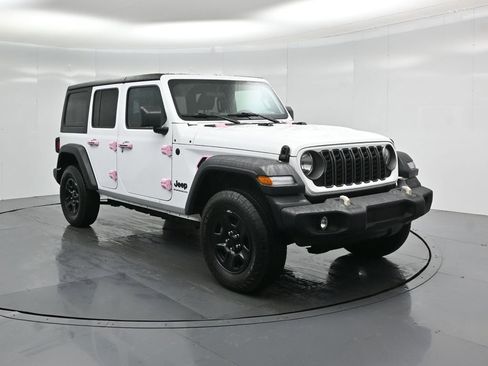Used 2025 Jeep Wrangler Sport image 53