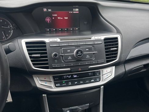 Used 2015 Honda Accord Sport image 15