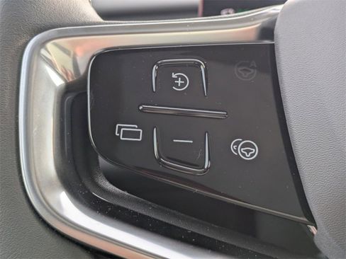 New 2025 Volvo EX90 Ultra image 28