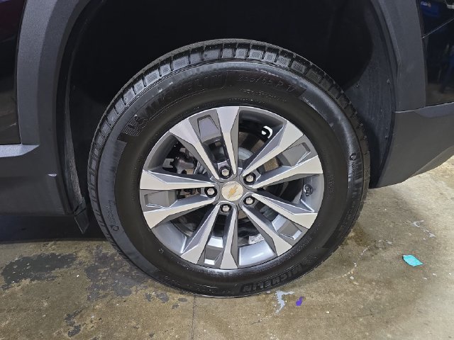 Used 2026 Chevrolet Equinox LT AWD/4WD image 33