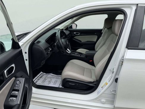 Used 2024 Honda Civic Touring image 10