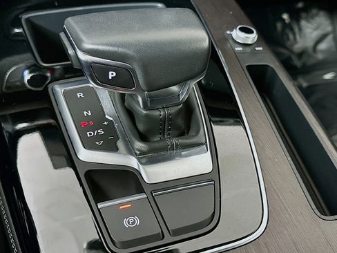 Used 2023 Audi Q5 2.0T Premium Plus w/ Premium Plus Package image 7