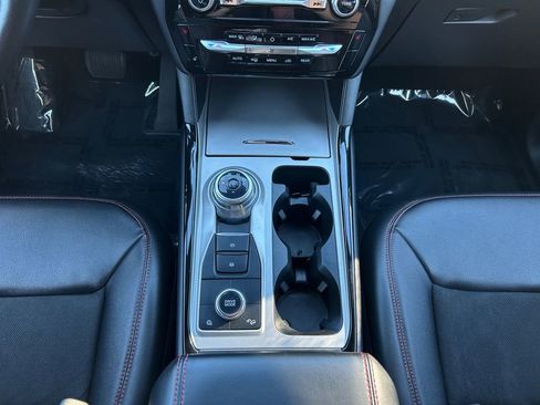 Used 2023 Ford Explorer ST-Line image 12