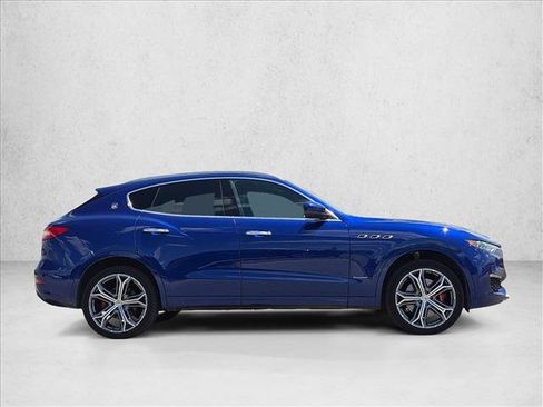 Used 2019 Maserati Levante S GranLusso AWD/4WD image 4