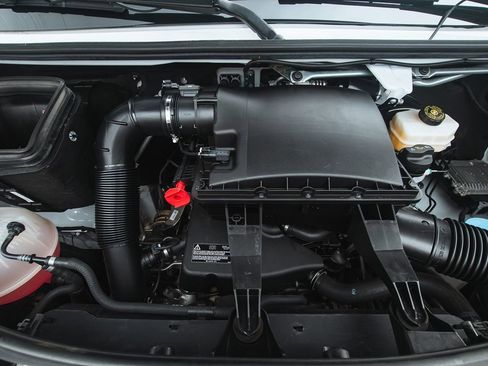 Used 2021 Mercedes-Benz Sprinter 2500 image 26