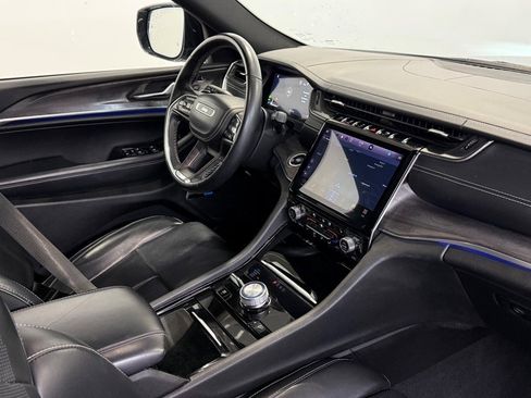 Used 2021 Jeep Grand Cherokee L Overland w/ Luxury Tech Group IV image 15