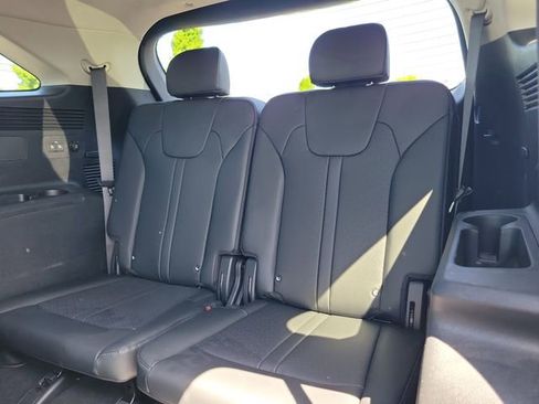 Certified 2023 Kia Sorento EX AWD/4WD image 11