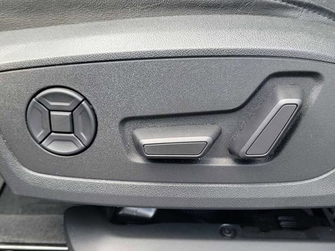 Used 2021 Audi Q3 2.0T Premium image 16