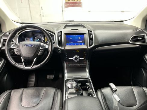 Used 2020 Ford Edge Titanium AWD/4WD image 4