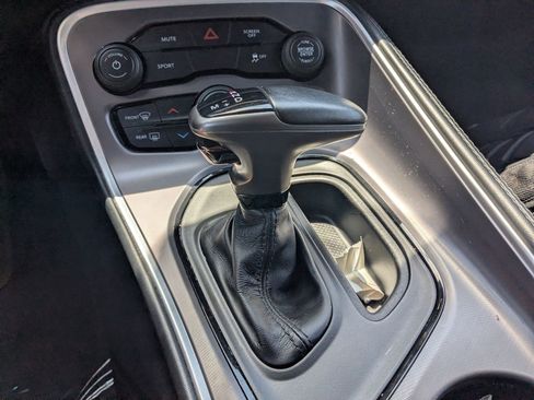 Used 2022 Dodge Challenger SXT AWD/4WD image 24