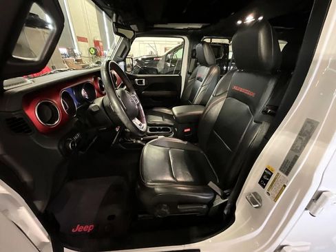 Used 2020 Jeep Wrangler Unlimited Rubicon AWD/4WD image 4