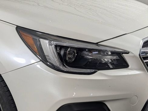 Used 2019 Subaru Outback 3.6R Limited AWD/4WD image 15
