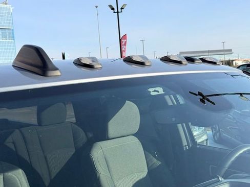 Used 2024 RAM 3500 Big Horn w/ Sport Appearance Package image 21