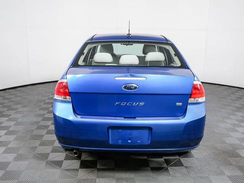 Used 2011 Ford Focus SE image 6