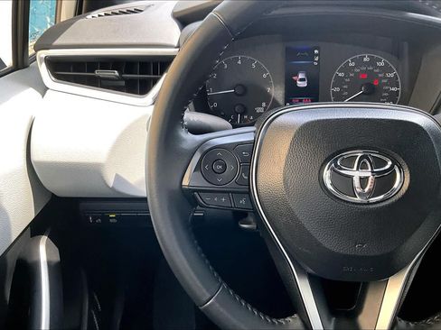 Used 2025 Toyota Corolla SE FWD image 24