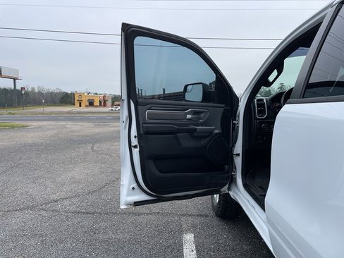 Used 2021 RAM 1500 Lone Star image 9