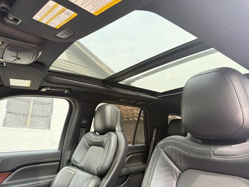 Used 2021 Lincoln Navigator Reserve w/ Luxury Package AWD/4WD image 20