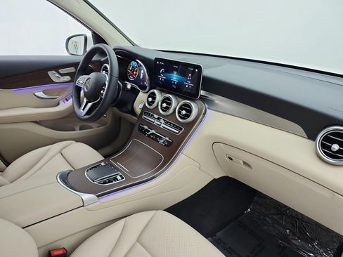 Certified 2022 Mercedes-Benz GLC 300 image 21