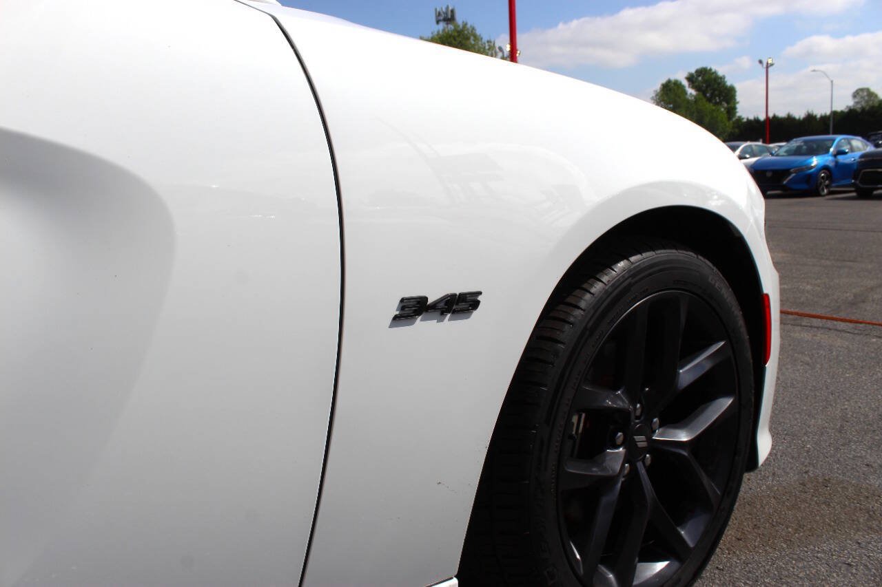Used 2023 Dodge Charger R/T w/ Blacktop Package RWD image 29