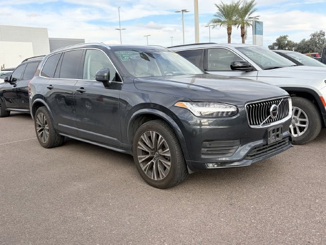 Used 2021 Volvo XC90 T5 Momentum w/ Protection Package Premier AWD/4WD image 3