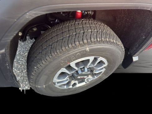 New 2026 GMC Sierra 2500 SLT w/ SLT Convenience Package image 20