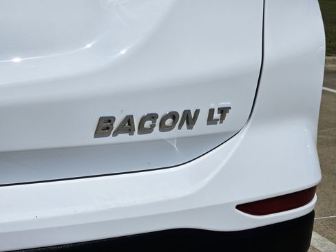 Used 2023 Chevrolet Equinox LT image 7