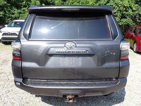Certified 2019 Toyota 4Runner SR5 Premium AWD/4WD image 4